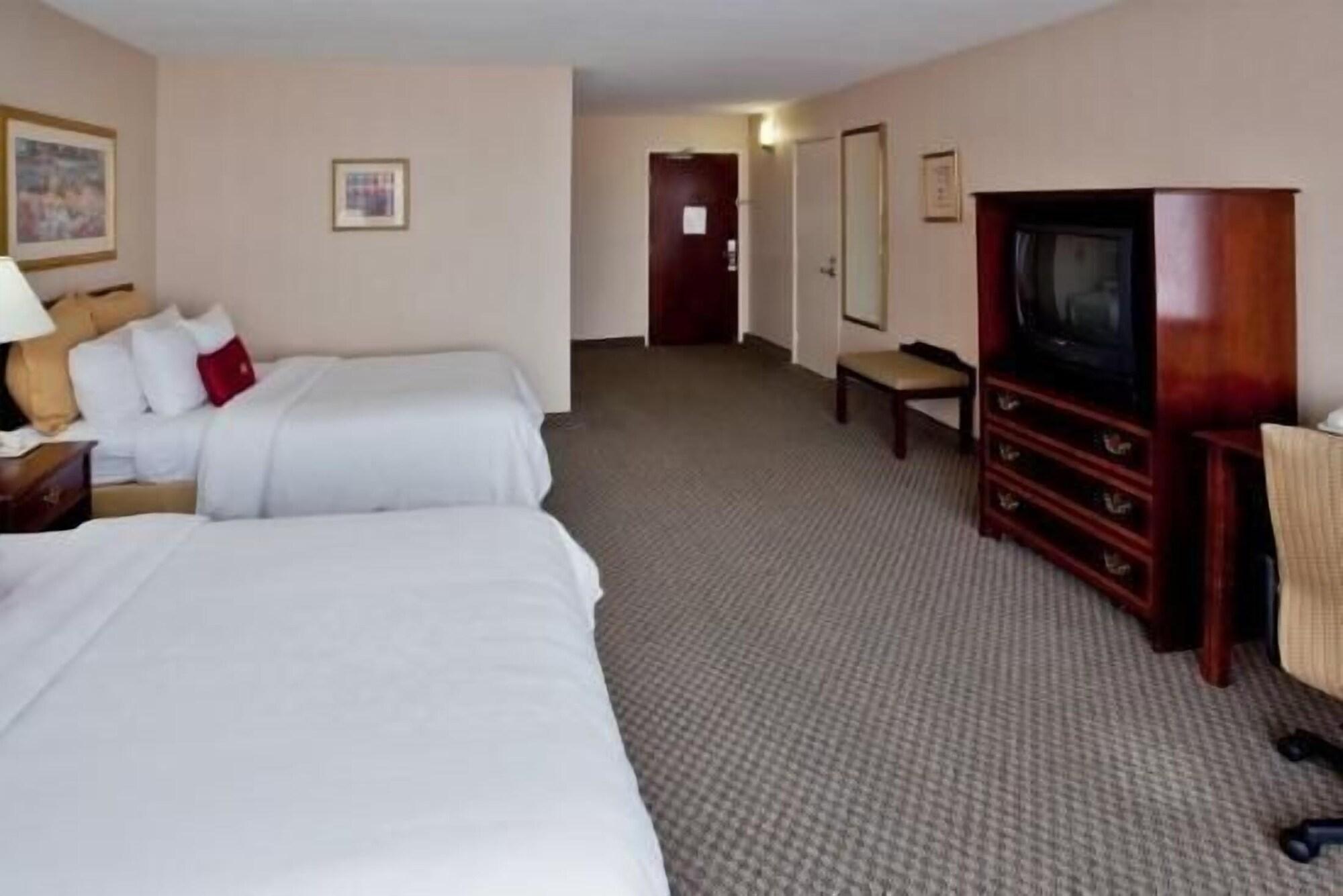 Hotel I-64 Richmond Dumbarton エクステリア 写真