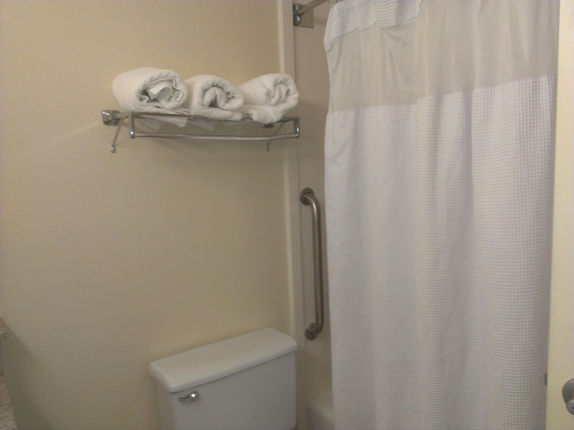 Hotel I-64 Richmond Dumbarton エクステリア 写真
